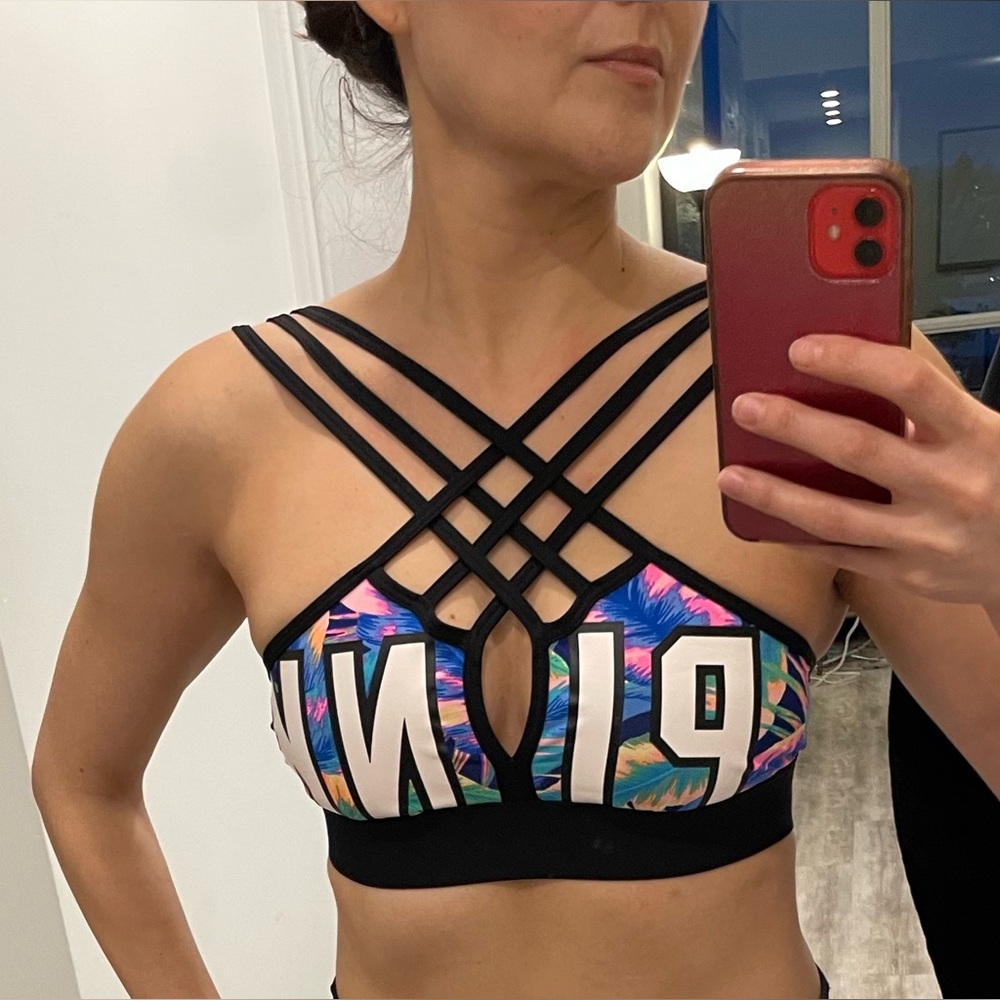 PINK Victoria’s Secret Sports Bra - XS